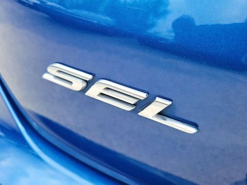 Used 2024 Ford Edge SEL AWD/4WD image 9