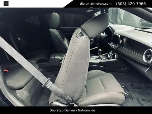 Used 2018 Chevrolet Camaro SS RWD image 19