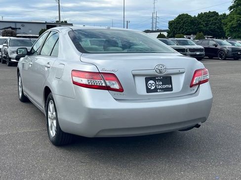 Used 2011 Toyota Camry LE w/ LE Extra-Value Pkg FWD image 7
