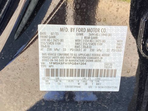 Used 2023 Ford Explorer Limited AWD/4WD image 32