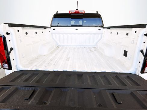 Used 2024 Chevrolet Colorado W/T w/ WT Convenience Package II RWD image 26