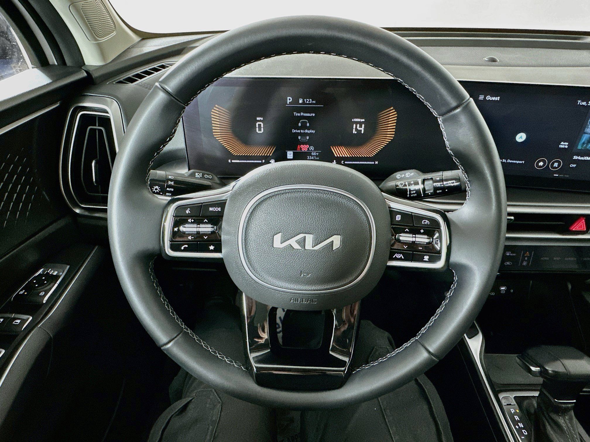 Certified 2025 Kia Sorento S w/ Panoramic Sunroof Package FWD image 11