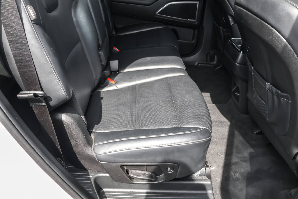 Used 2023 Kia Telluride LX AWD/4WD image 34