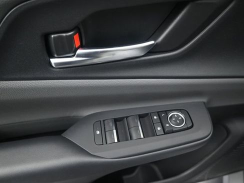 Used 2024 Toyota Prius XLE image 11