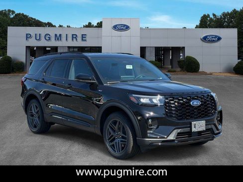 New 2026 Ford Explorer ST-Line w/ ST-Line Street Pack AWD/4WD image 1