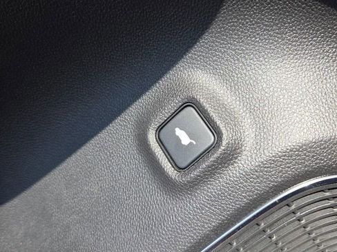 Certified 2025 Acura MDX SH-AWD w/ Technology Package image 28