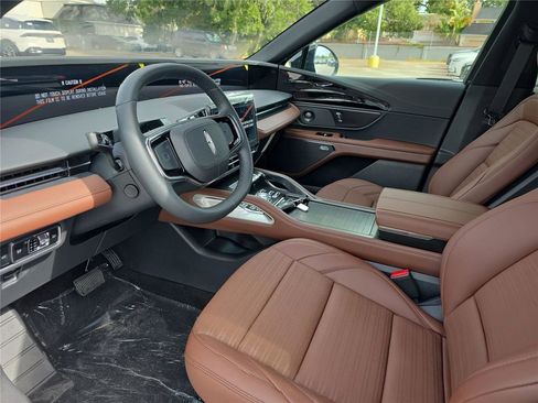 New 2026 Lincoln Nautilus Reserve image 13