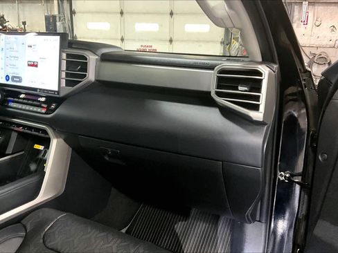 Used 2023 Toyota Tundra Limited image 18