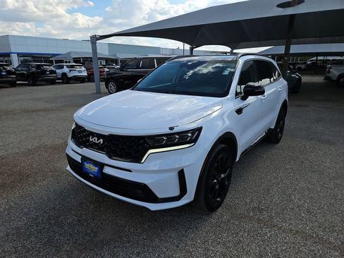 Used 2023 Kia Sorento SX AWD/4WD image 4
