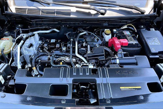 Certified 2025 Nissan Kicks SV FWD image 27