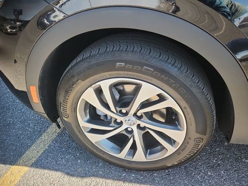 Used 2023 Buick Envision Essence w/ Technology Package I image 19