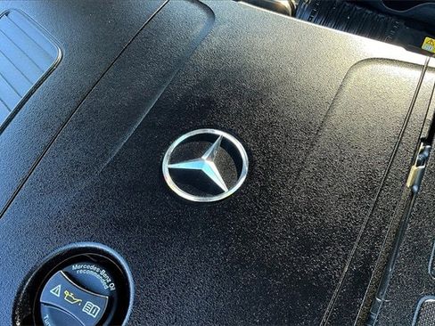 Certified 2025 Mercedes-Benz GLC 300 4MATIC image 34