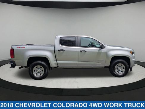 Used 2018 Chevrolet Colorado W/T AWD/4WD image 2