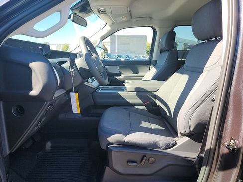 New 2025 Ford Expedition Max Active image 6