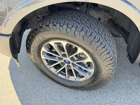 Used 2018 Ford F150 XLT w/ Equipment Group 302A Luxury AWD/4WD image 39