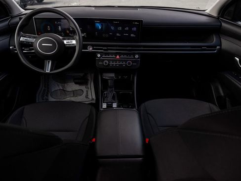 Used 2025 Hyundai Tucson SE image 31