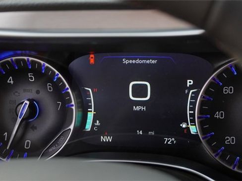 New 2026 Chrysler Pacifica Pinnacle image 33