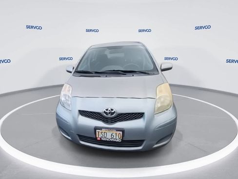Used 2011 Toyota Yaris image 3
