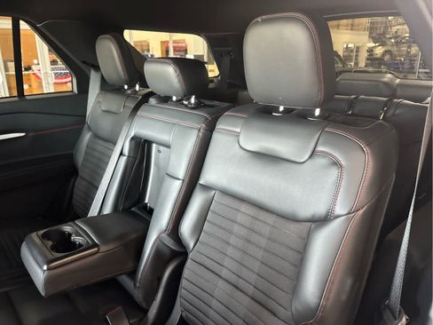 New 2026 Ford Explorer ST-Line w/ ST-Line Street Pack AWD/4WD image 22