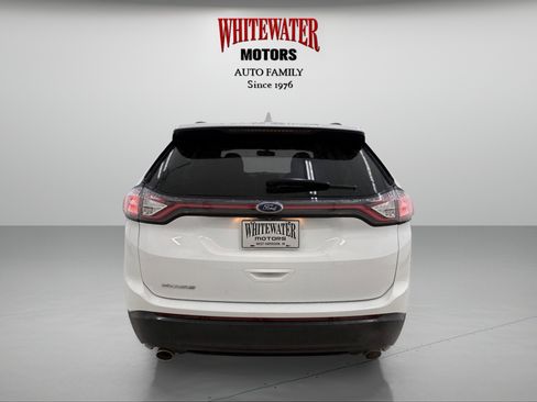 Used 2015 Ford Edge SE FWD image 3