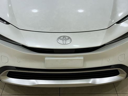 New 2026 Toyota Prius Plug-In Hybrid image 4