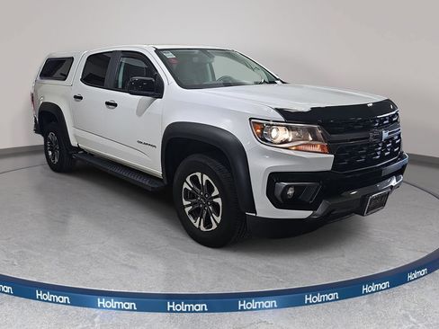 Used 2022 Chevrolet Colorado Z71 AWD/4WD image 4