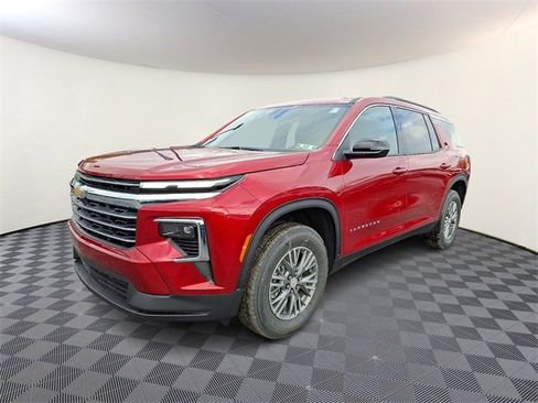 New 2026 Chevrolet Traverse LT image 2