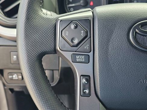 Used 2020 Toyota Tacoma TRD Sport w/ Technology Package RWD image 21