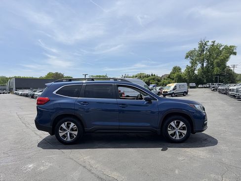 Used 2022 Subaru Ascent Premium w/ Convenience Package AWD/4WD image 8