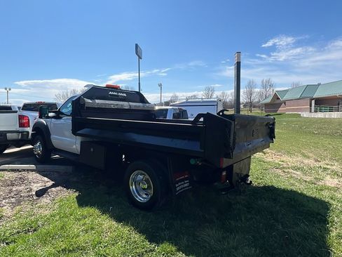 Used 2016 Ford F550 4x4 Regular Cab Super Duty image 2