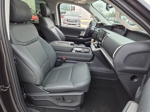 New 2026 Ford Expedition Max Active RWD image 40