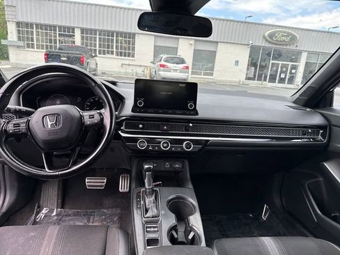 Used 2022 Honda Civic Sport image 12