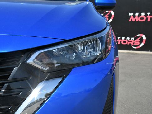 Used 2024 Nissan Sentra SV FWD image 11