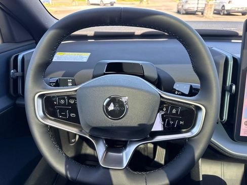 New 2026 Volvo EX30 Ultra w/ Protection Package Premier AWD/4WD image 24