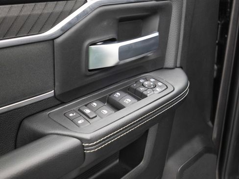 New 2026 RAM 2500 Big Horn AWD/4WD image 16