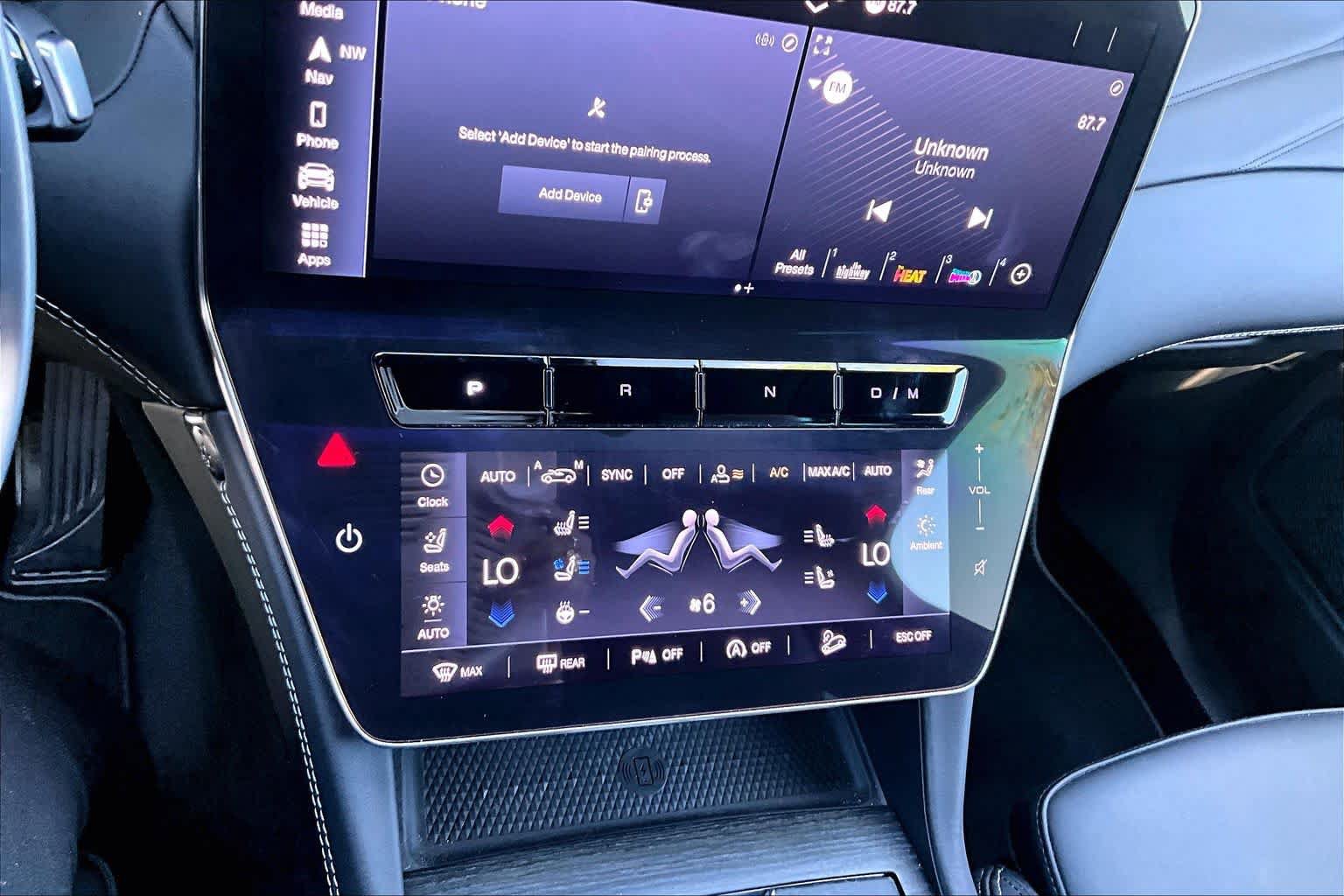 Used 2025 Maserati Grecale Modena AWD/4WD image 34