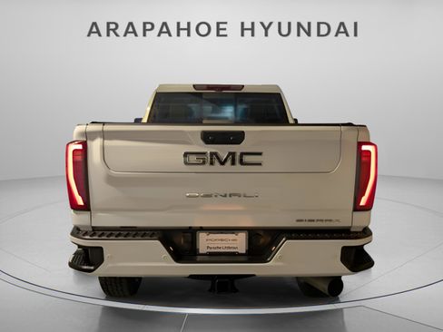 Used 2024 GMC Sierra 3500 Denali Ultimate AWD/4WD image 4