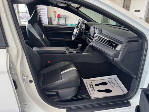 Certified 2025 Toyota Camry SE image 19