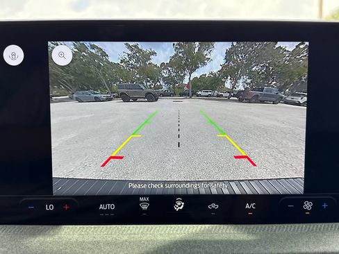 Certified 2025 Ford Maverick XLT w/ Equipment Group 302A AWD/4WD image 26