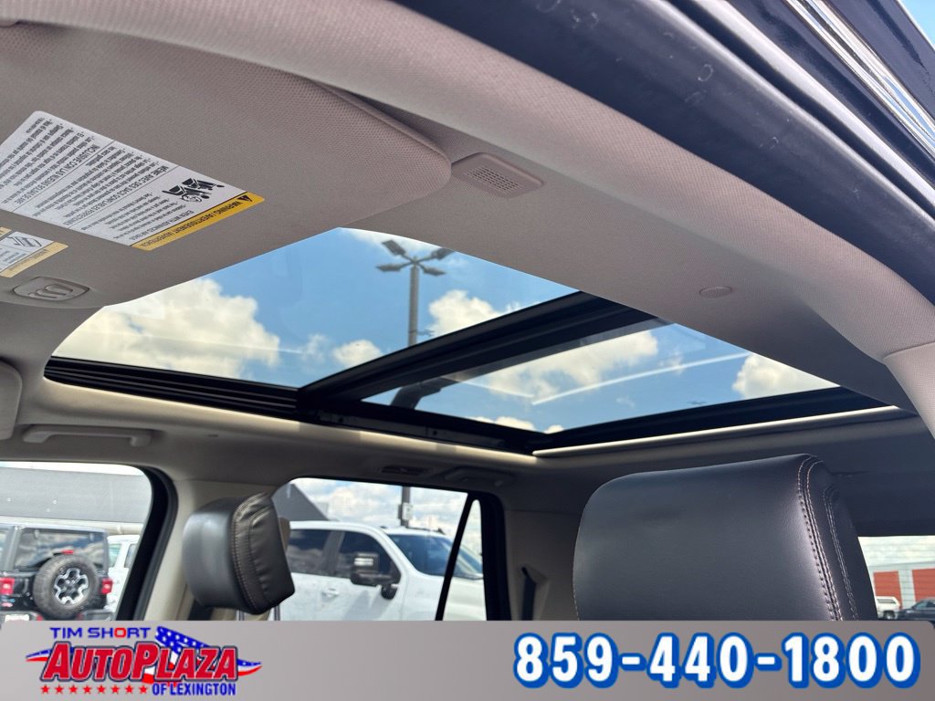Used 2021 Ford Expedition Max Platinum AWD/4WD image 44