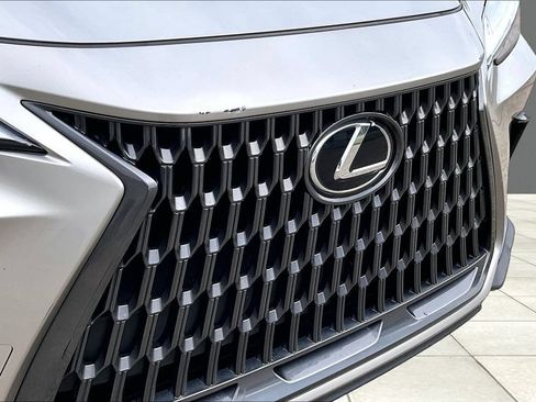 Used 2023 Lexus NX 250 FWD w/ Towing Package (2000 Lbs) image 28