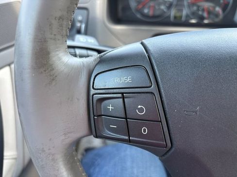 Used 2009 Volvo C70 T5 FWD image 21