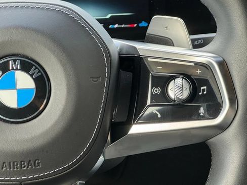 Certified 2024 BMW 760i xDrive AWD/4WD image 19