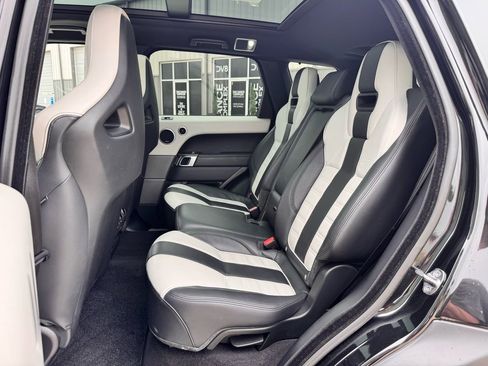 Used 2016 Land Rover Range Rover Sport SVR AWD/4WD image 15