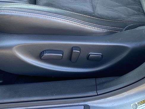 Used 2022 Nissan Maxima SR w/ Sport Mat Group image 15