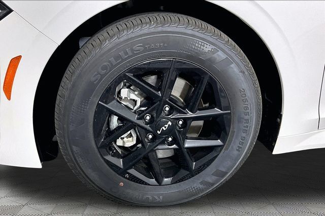 New 2026 Kia K5 LXS FWD image 13