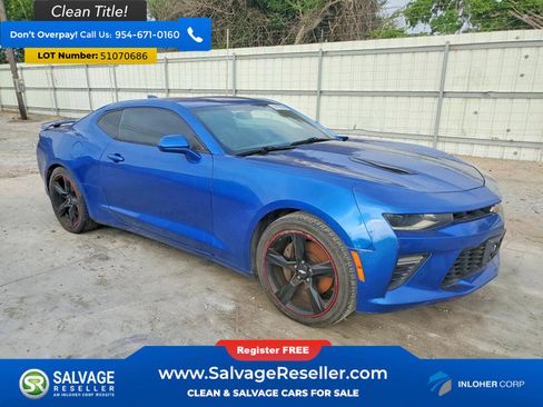 Used 2017 Chevrolet Camaro SS RWD image 5
