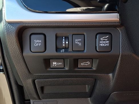 Used 2018 Subaru Forester 2.5i Touring w/ Popular Package #3B image 25