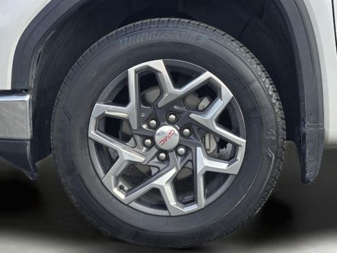 Used 2024 GMC Sierra 1500 SLT RWD image 11