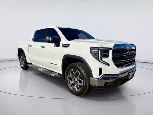Used 2025 GMC Sierra 1500 SLT AWD/4WD image 1